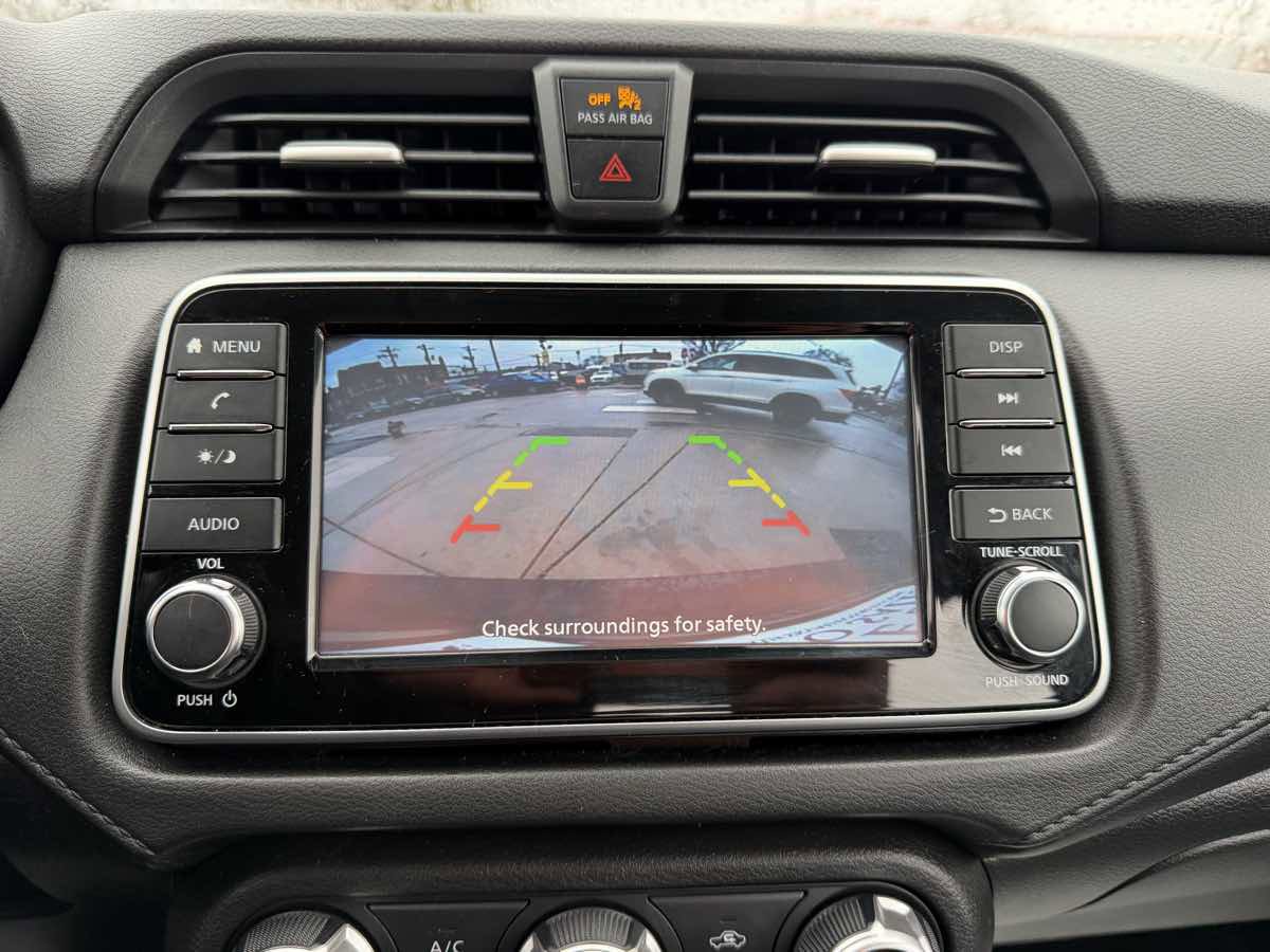 Used 2020 Nissan Versa S image 28