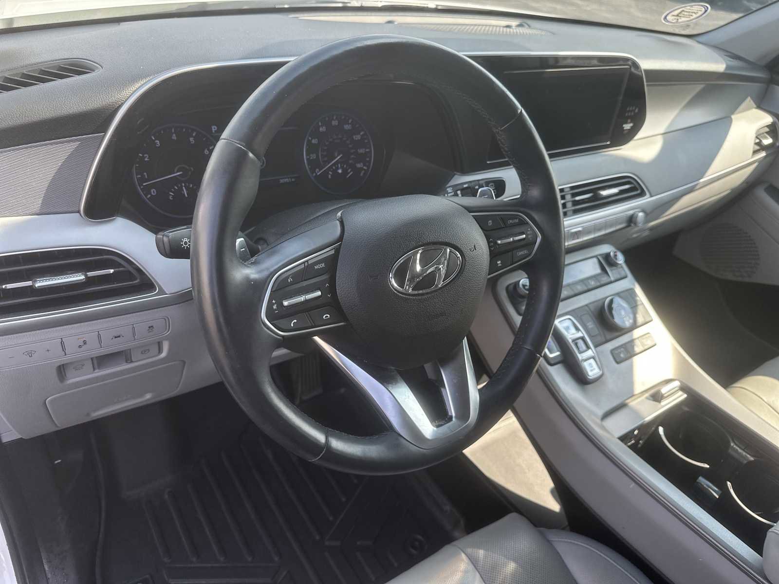 Certified 2022 Hyundai Palisade SEL w/ 8P Bench Seat Package image 14