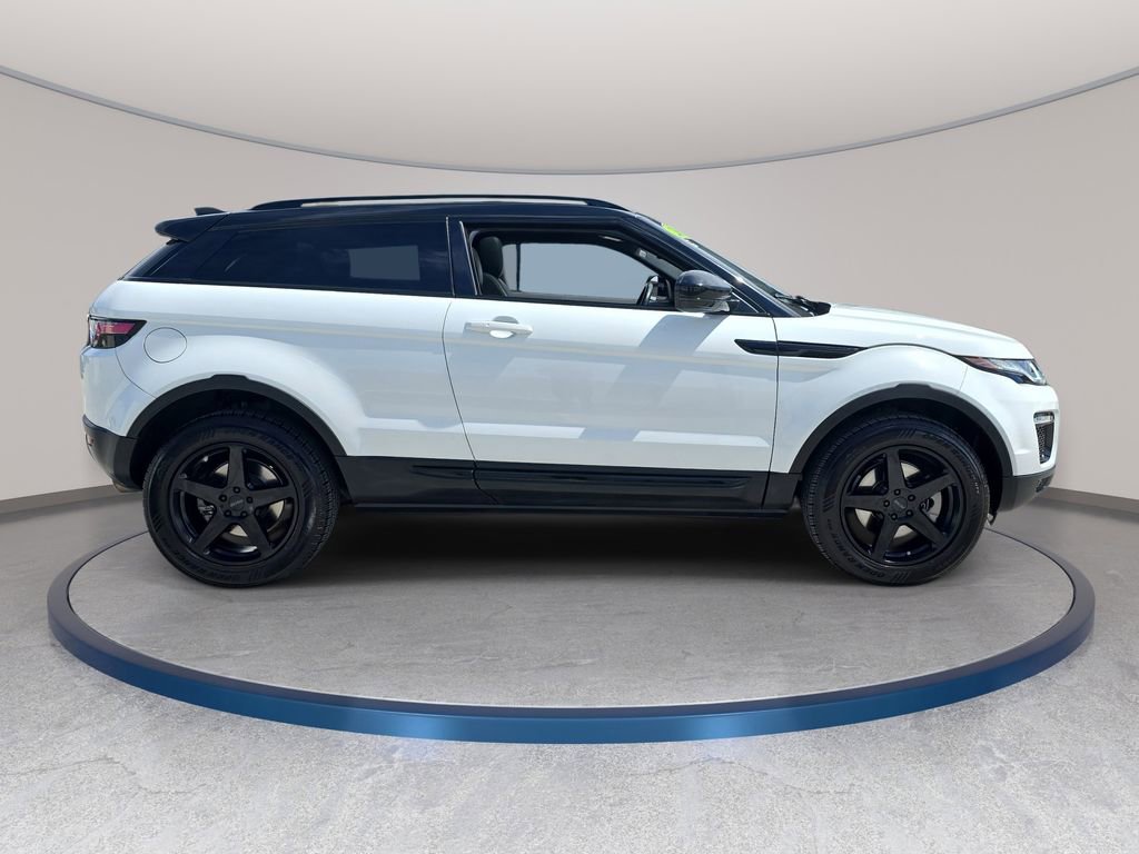 Used 2016 Land Rover Range Rover Evoque SE Premium image 5