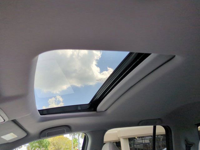 Used 2018 Honda Ridgeline RTL-E image 18