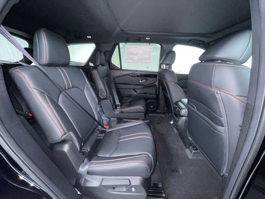 New 2025 Honda Pilot TrailSport image 17
