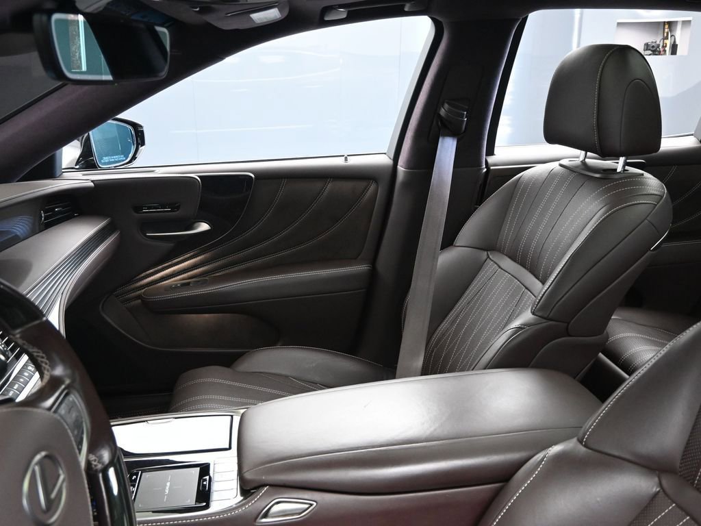 Used 2020 Lexus LS 500 AWD w/ Luxury Package image 21
