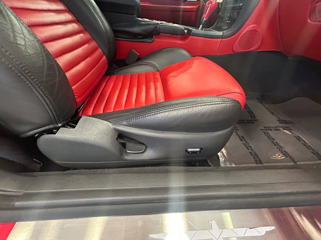 Used 2002 Ford Thunderbird image 22