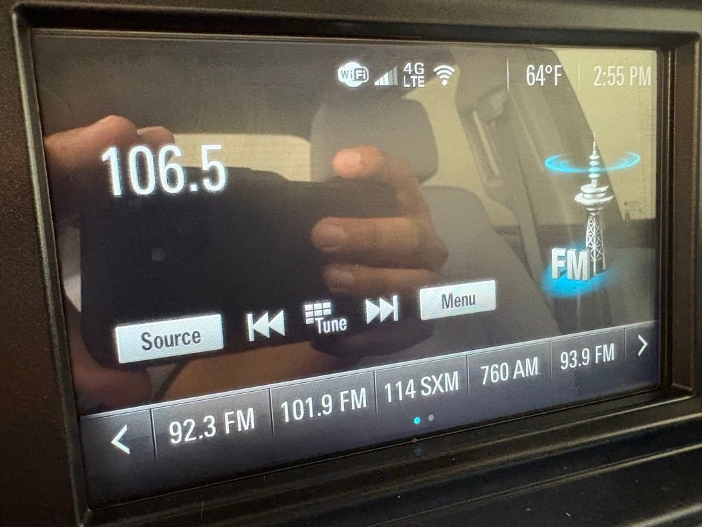 Used 2018 Chevrolet Silverado 1500 Custom w/ Custom Value Package AWD/4WD image 28