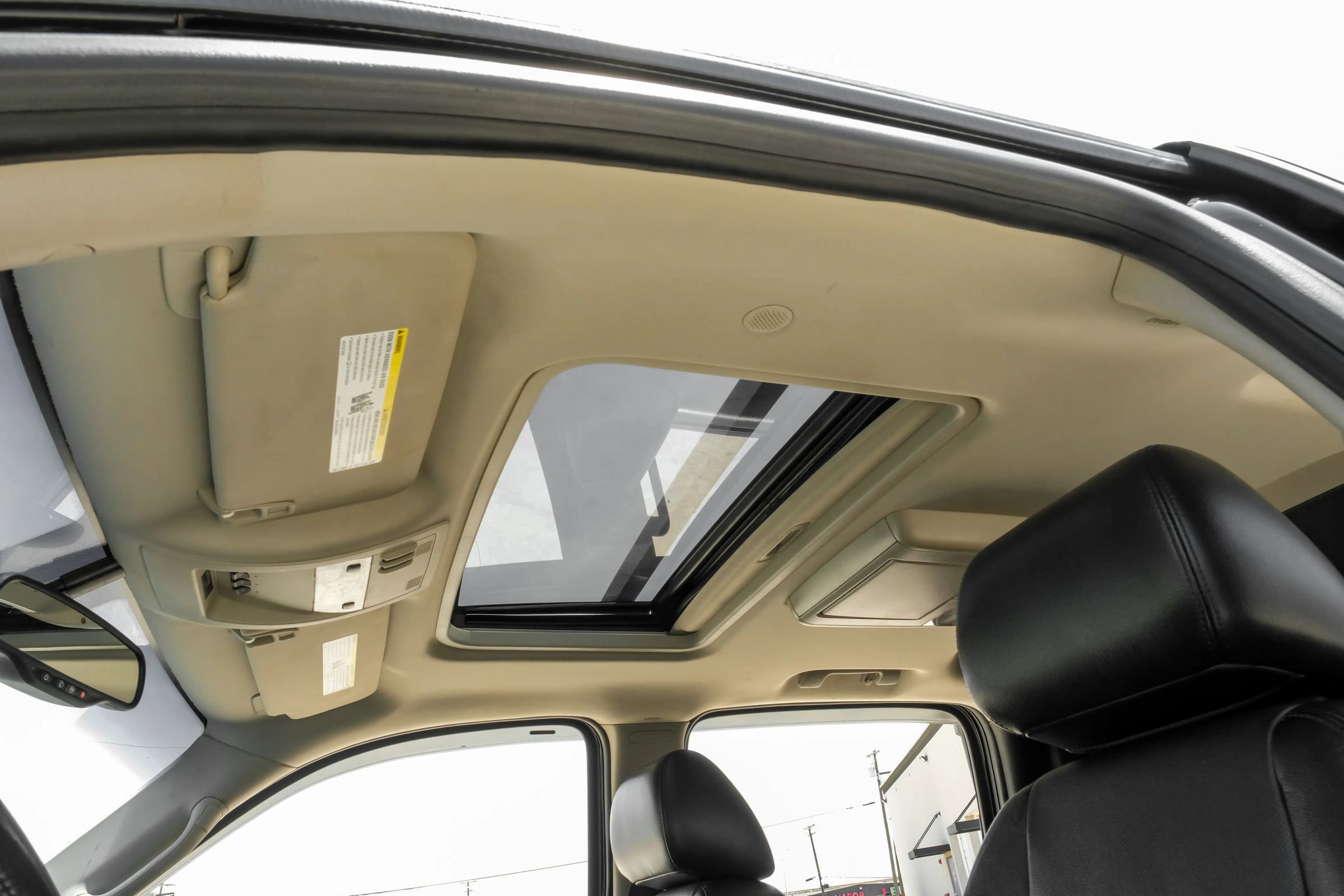 Used 2012 Chevrolet Avalanche LTZ RWD image 5