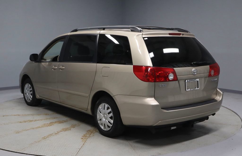 Used 2006 Toyota Sienna LE image 8