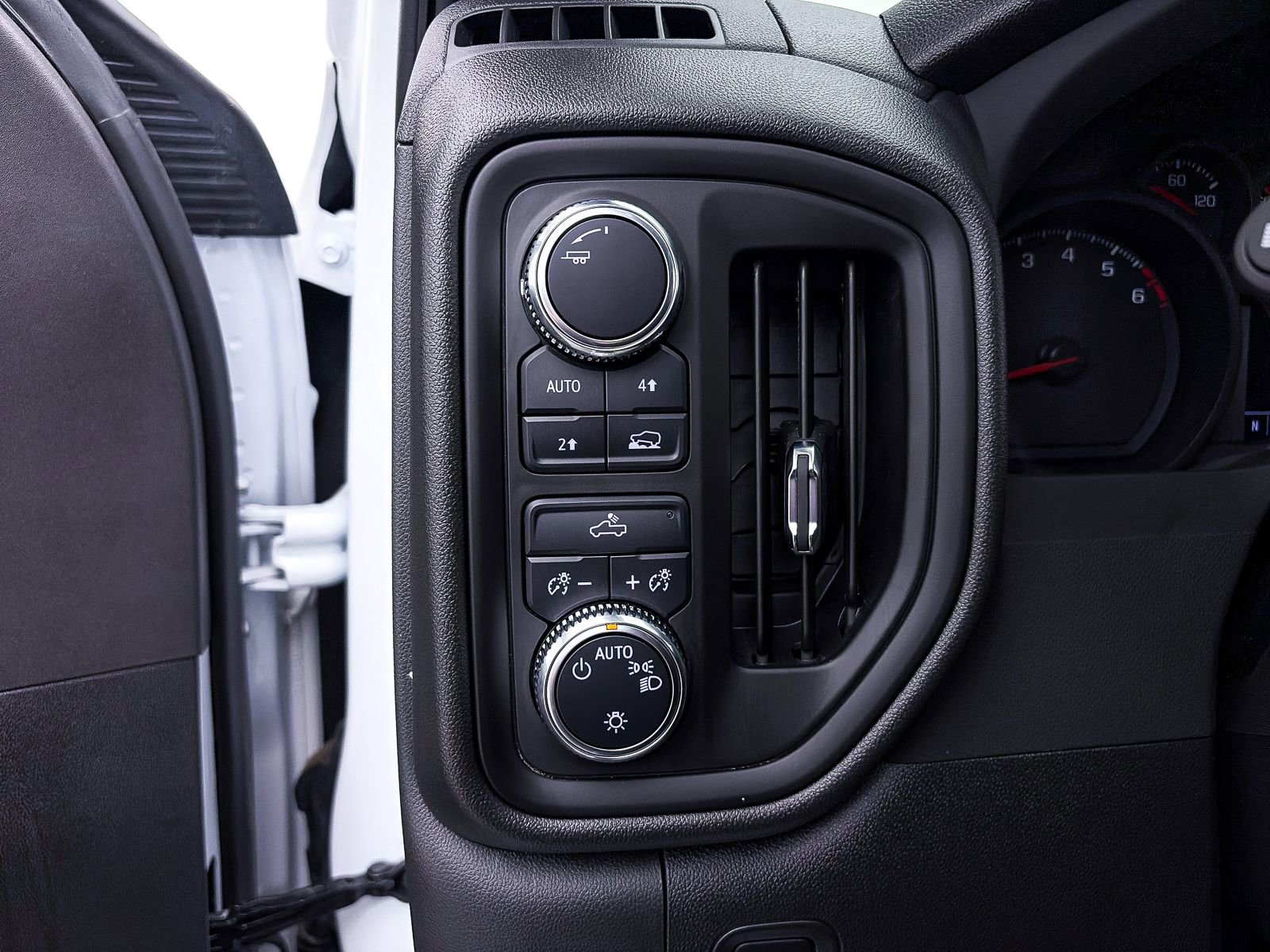 Used 2025 GMC Sierra 1500 Pro w/ Pro Value Package image 3