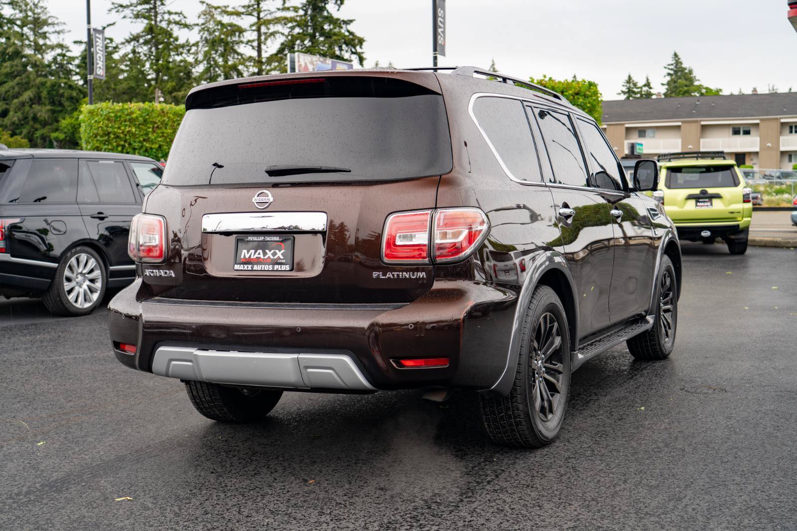 Used 2017 Nissan Armada Platinum w/ Captain Seat Package AWD/4WD image 10