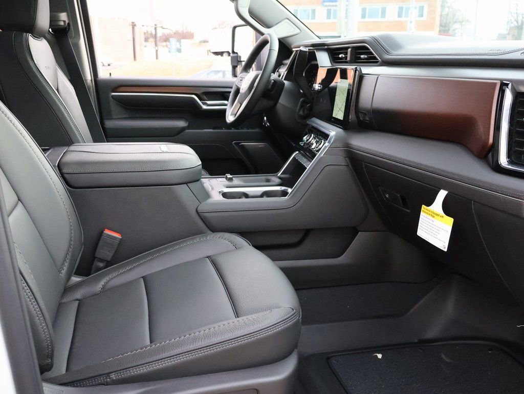 New 2026 GMC Sierra 2500 Denali w/ Denali Reserve Package image 7