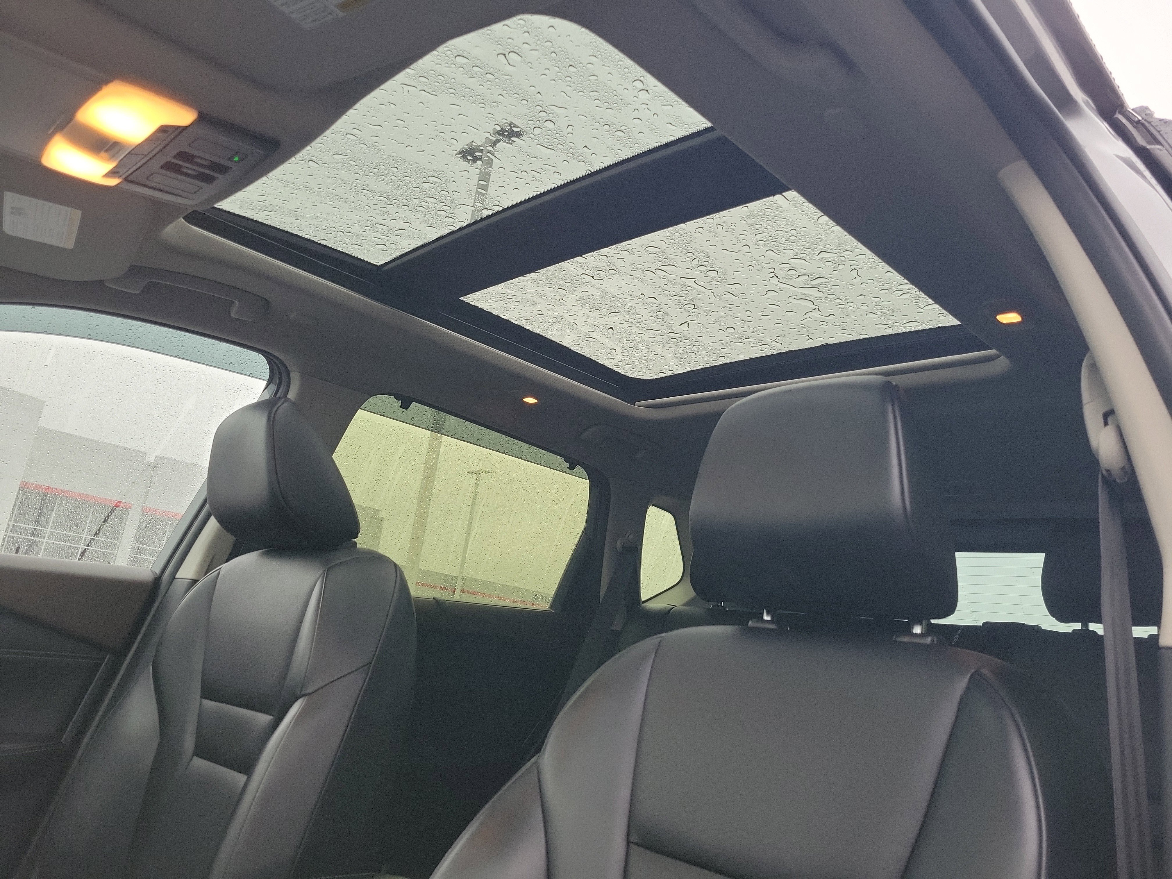 Used 2023 Nissan Rogue SV w/ SV Premium B Package image 18