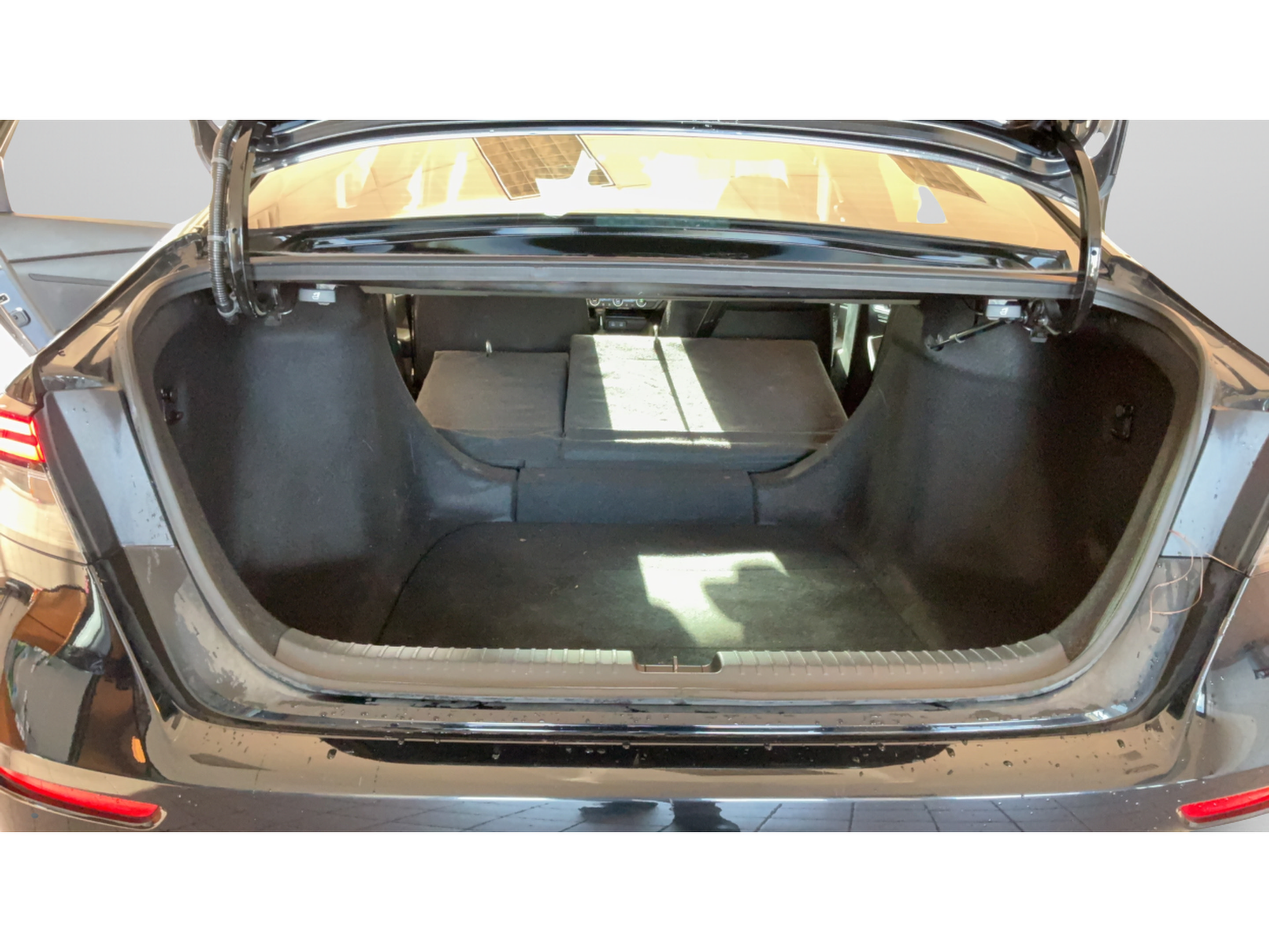 Used 2024 Honda Accord Sport image 26