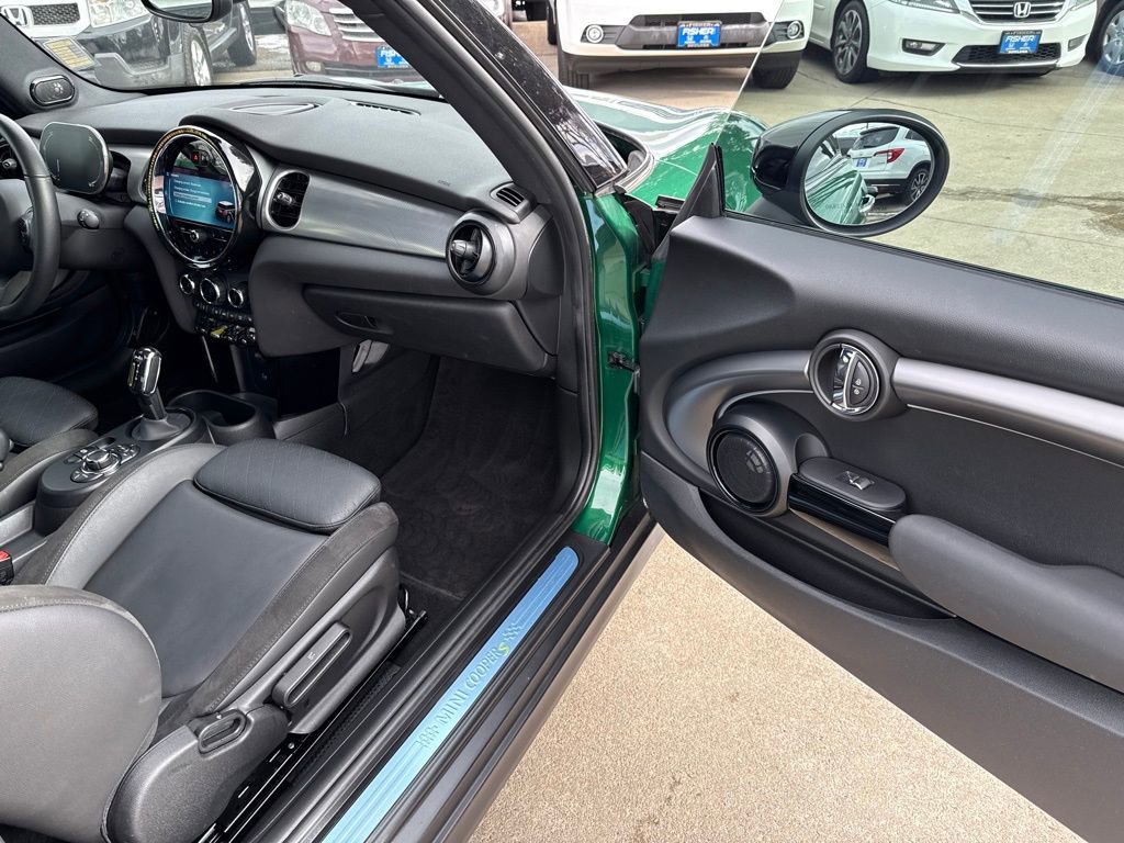 Used 2023 MINI Cooper SE image 16