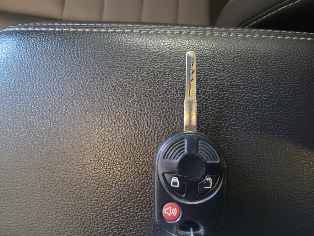 Used 2017 Ford Escape S FWD image 32