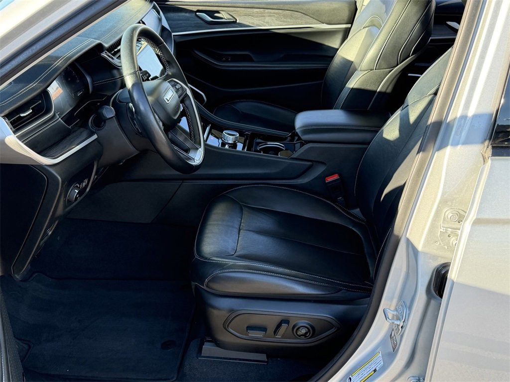 Used 2021 Jeep Grand Cherokee L Limited image 18