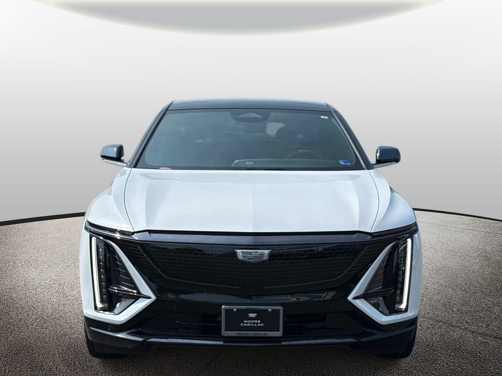New 2026 Cadillac Lyriq Premium Sport w/ LPO, ONYX Package AWD/4WD image 6