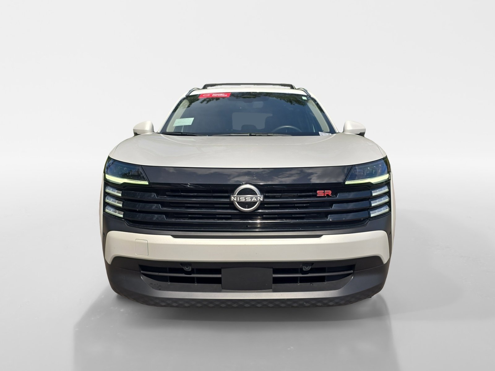 Used 2025 Nissan Kicks SR w/ Illumination Package FWD image 8