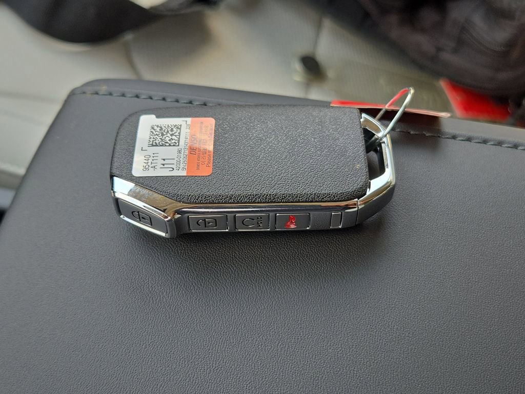 New 2025 Kia Niro EX Touring image 33