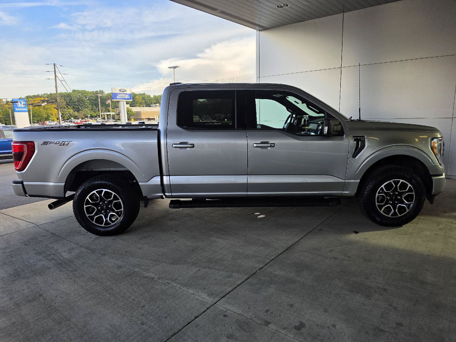 Used 2023 Ford F150 XLT w/ Equipment Group 302A High AWD/4WD image 4