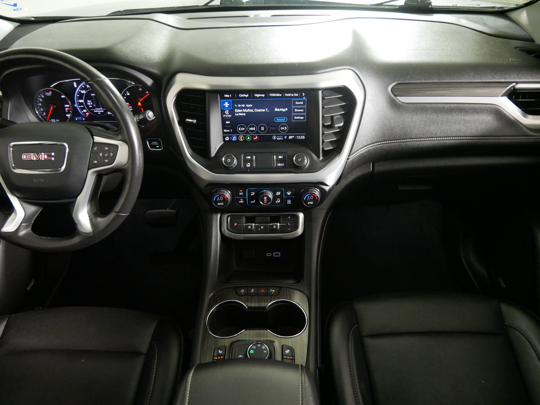 Used 2021 GMC Acadia SLT w/ Elevation Edition AWD/4WD image 10