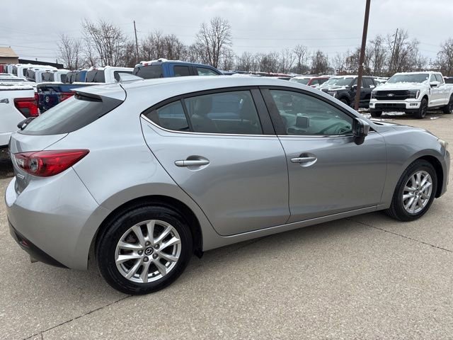 Used 2016 MAZDA MAZDA3 i Grand Touring image 8