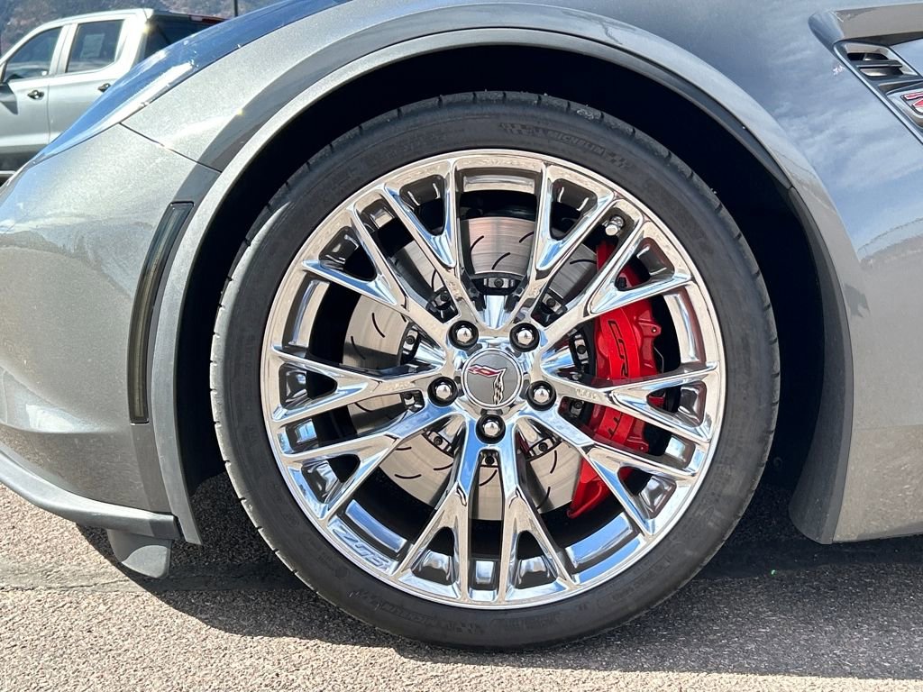 Used 2016 Chevrolet Corvette Z06 w/ 3LZ Preferred Equipment Group image 6