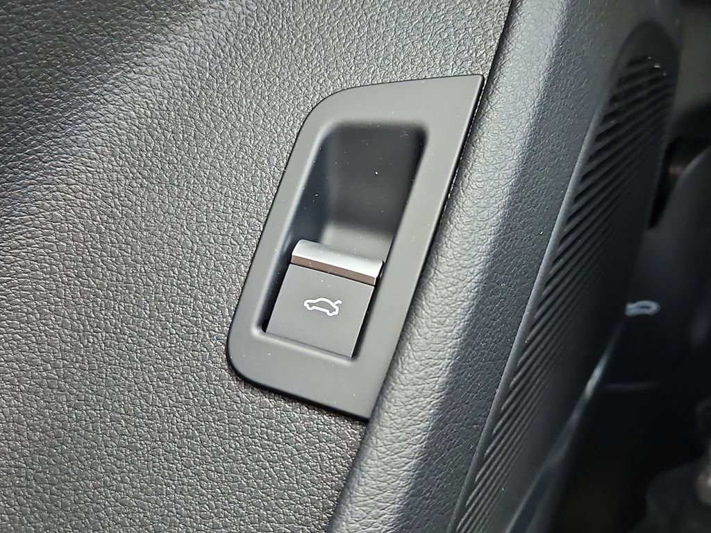 New 2025 Audi Q7 Premium Plus image 16