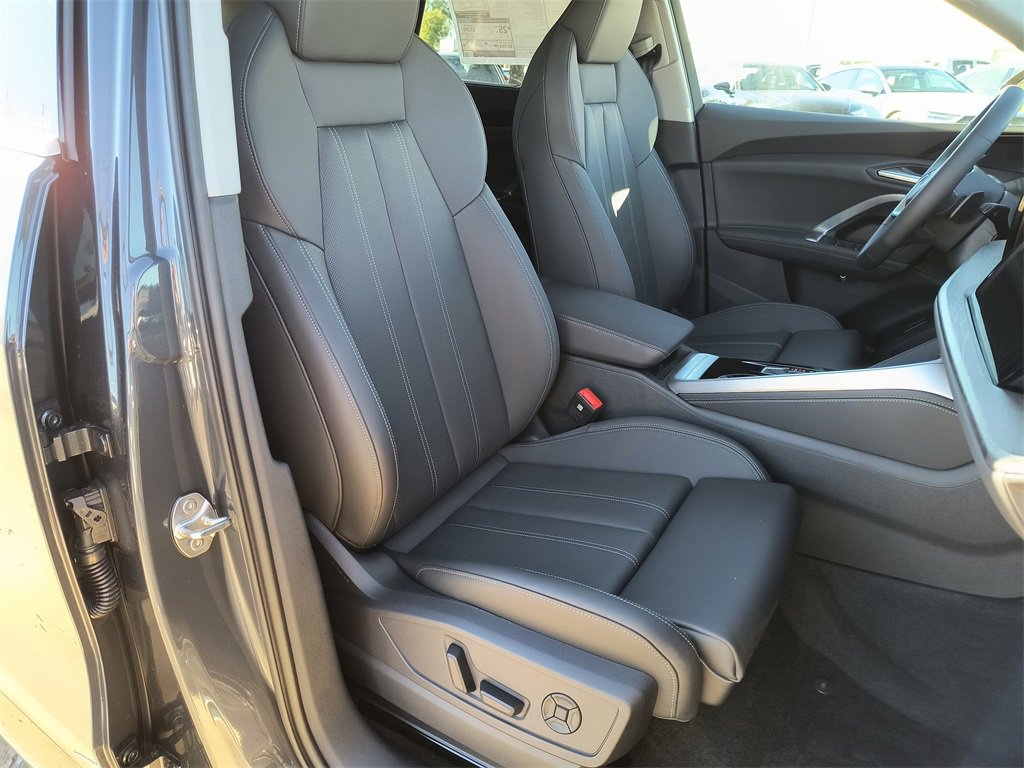 New 2025 Audi Q5 Premium Plus image 13