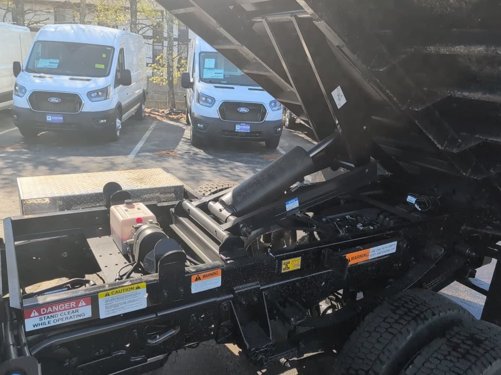 New 2026 Ford F550 4x4 Supercab Super Duty image 40
