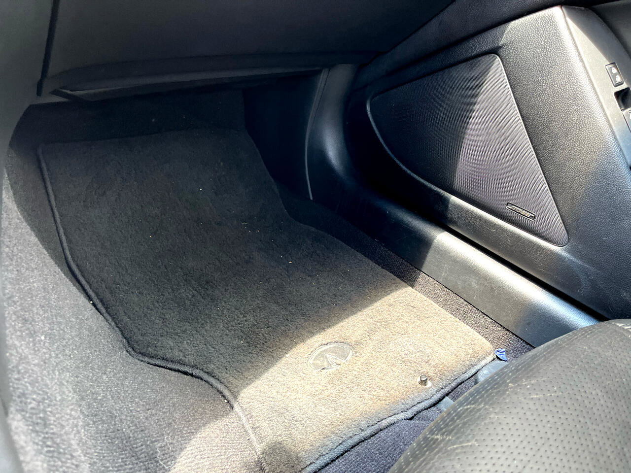 Used 2009 INFINITI G37 Journey w/ Premium Pkg image 15