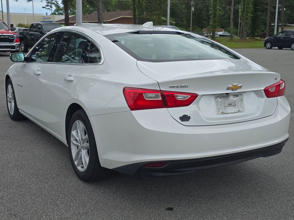 Used 2016 Chevrolet Malibu LT FWD image 5