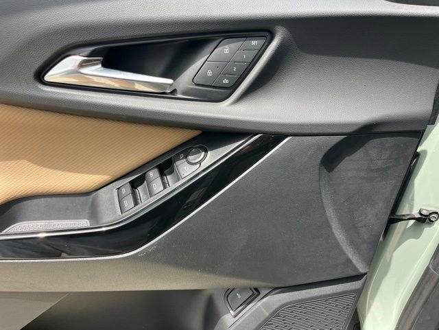 Used 2025 Chevrolet Equinox ACTIV w/ Convenience Package III FWD image 15