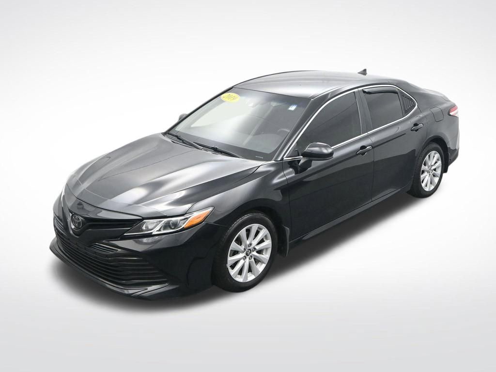 Used 2019 Toyota Camry LE image 23