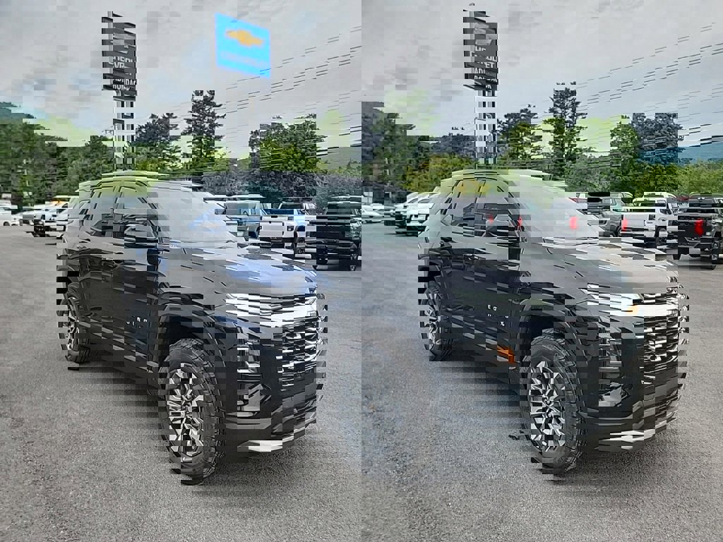 New 2026 Chevrolet Equinox LT image 3