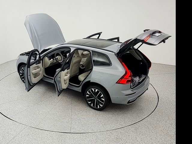 New 2026 Volvo XC60 B5 Ultra w/ Climate Package AWD/4WD image 40