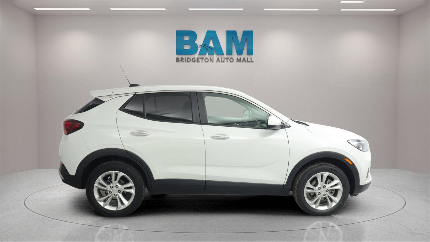 Used 2022 Buick Encore GX Preferred w/ Cold Weather Comfort Package image 2