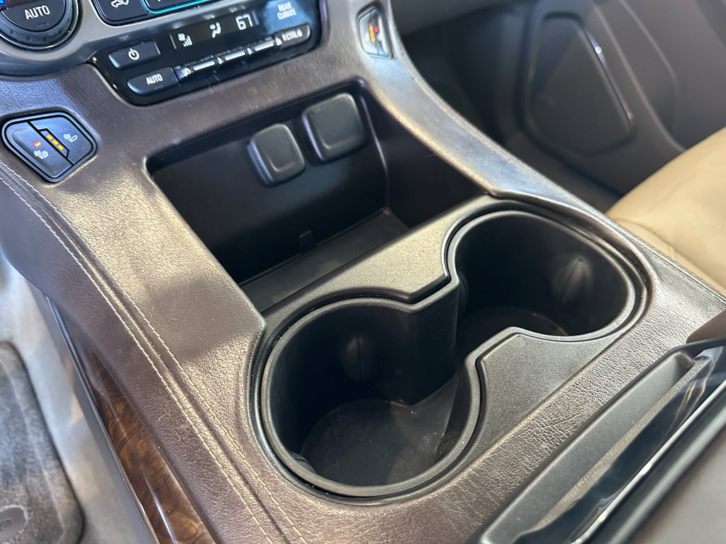 Used 2016 Chevrolet Suburban LT image 23