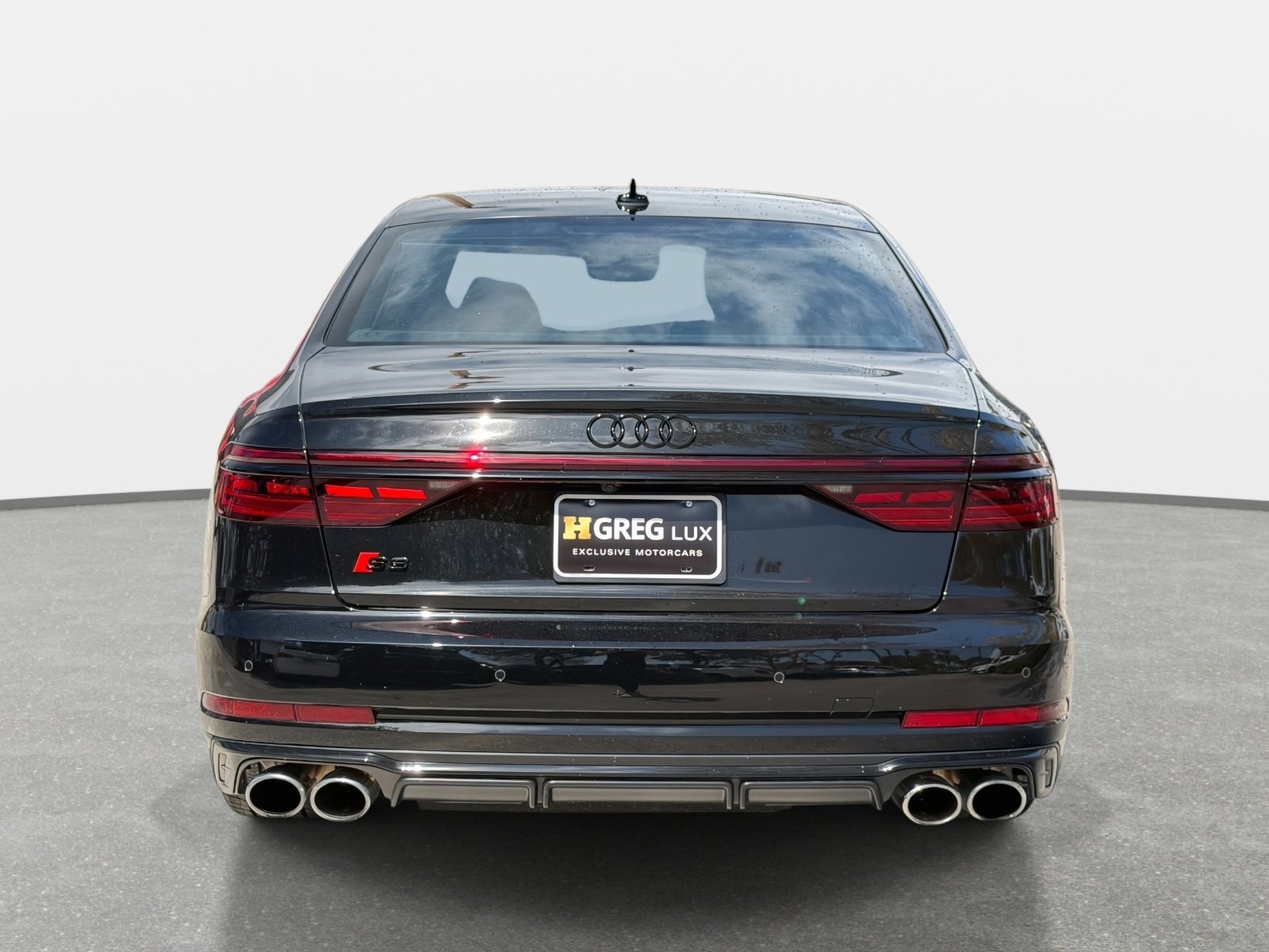 Used 2025 Audi S8 4.0T image 4