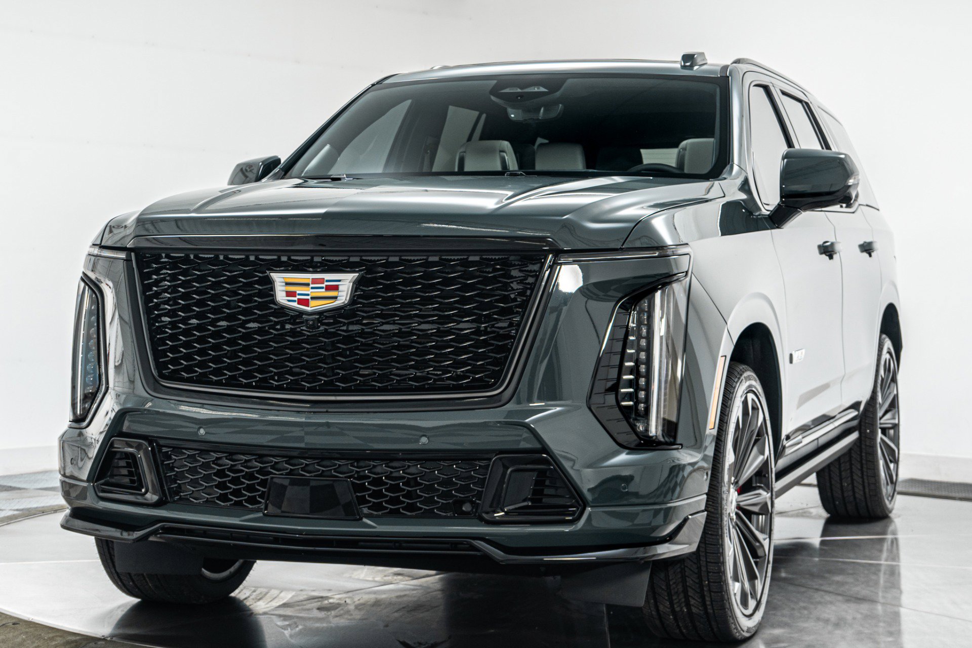 Used 2026 Cadillac Escalade V AWD/4WD image 5