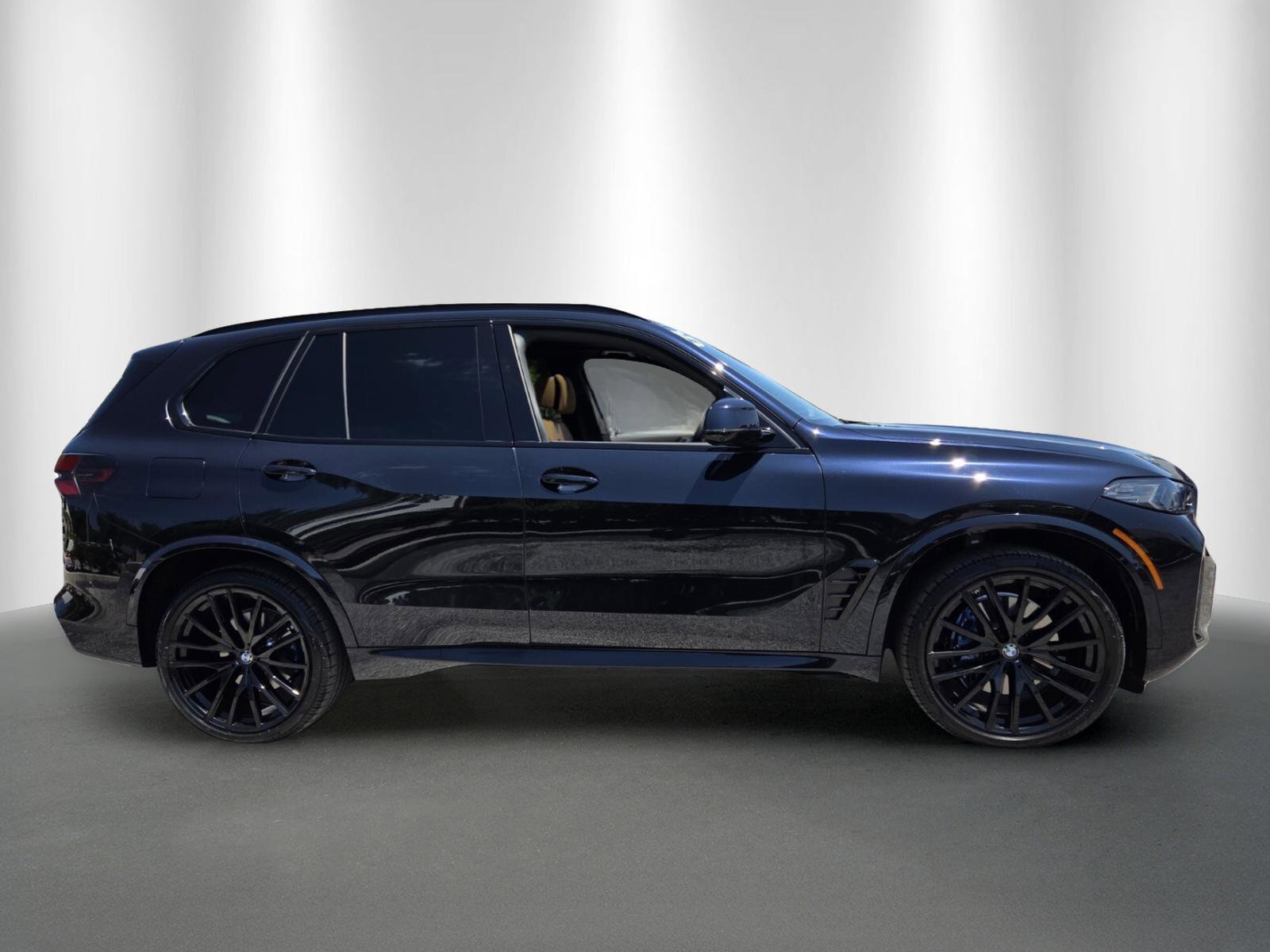 Certified 2025 BMW X5 xDrive40i w/ Executive Package AWD/4WD image 8