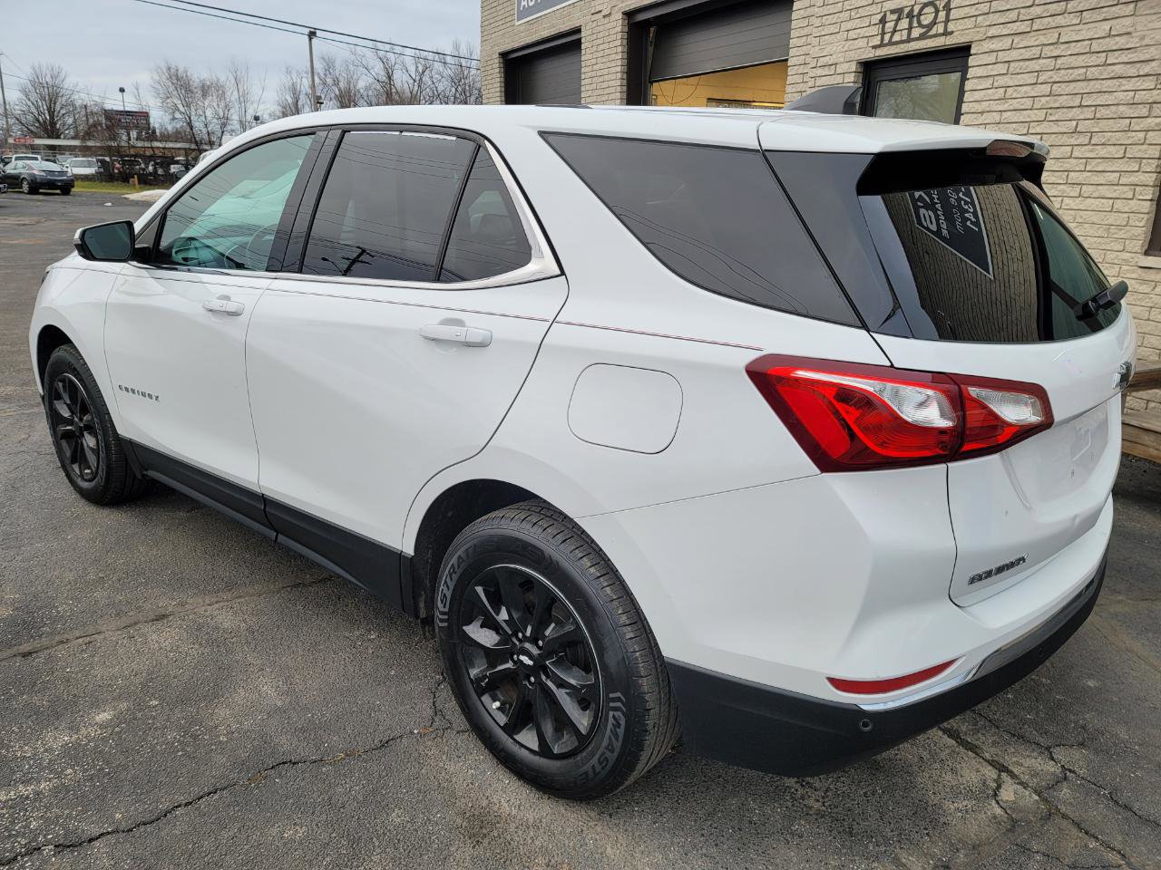 Used 2018 Chevrolet Equinox LT image 6