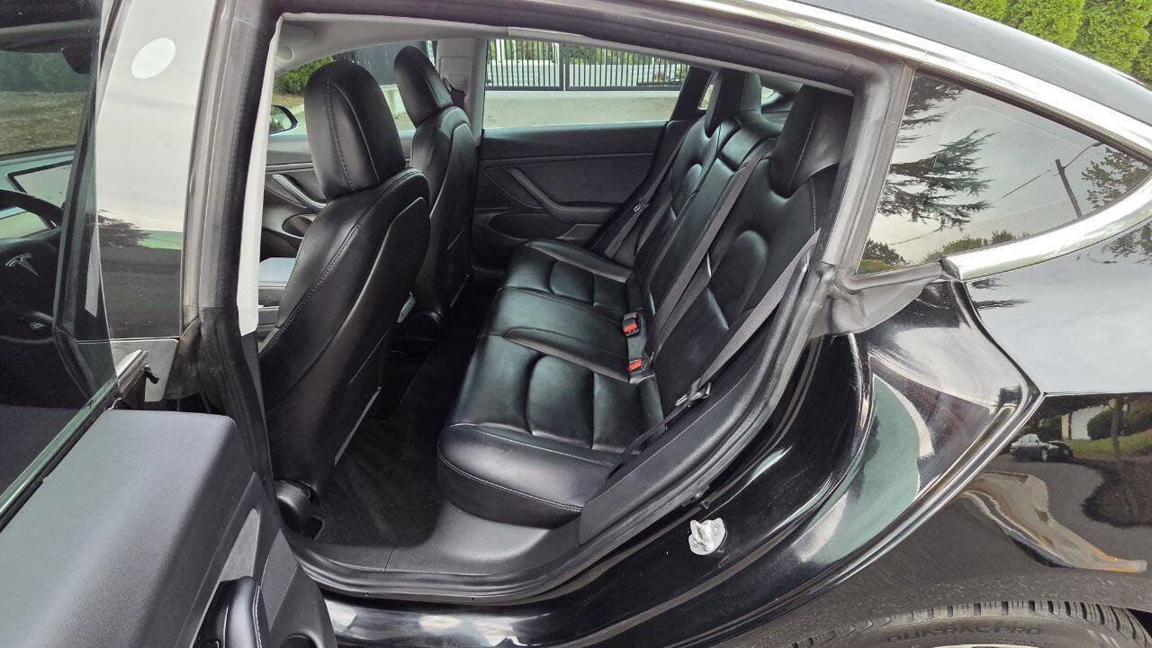 Used 2018 Tesla Model 3 Long Range image 10