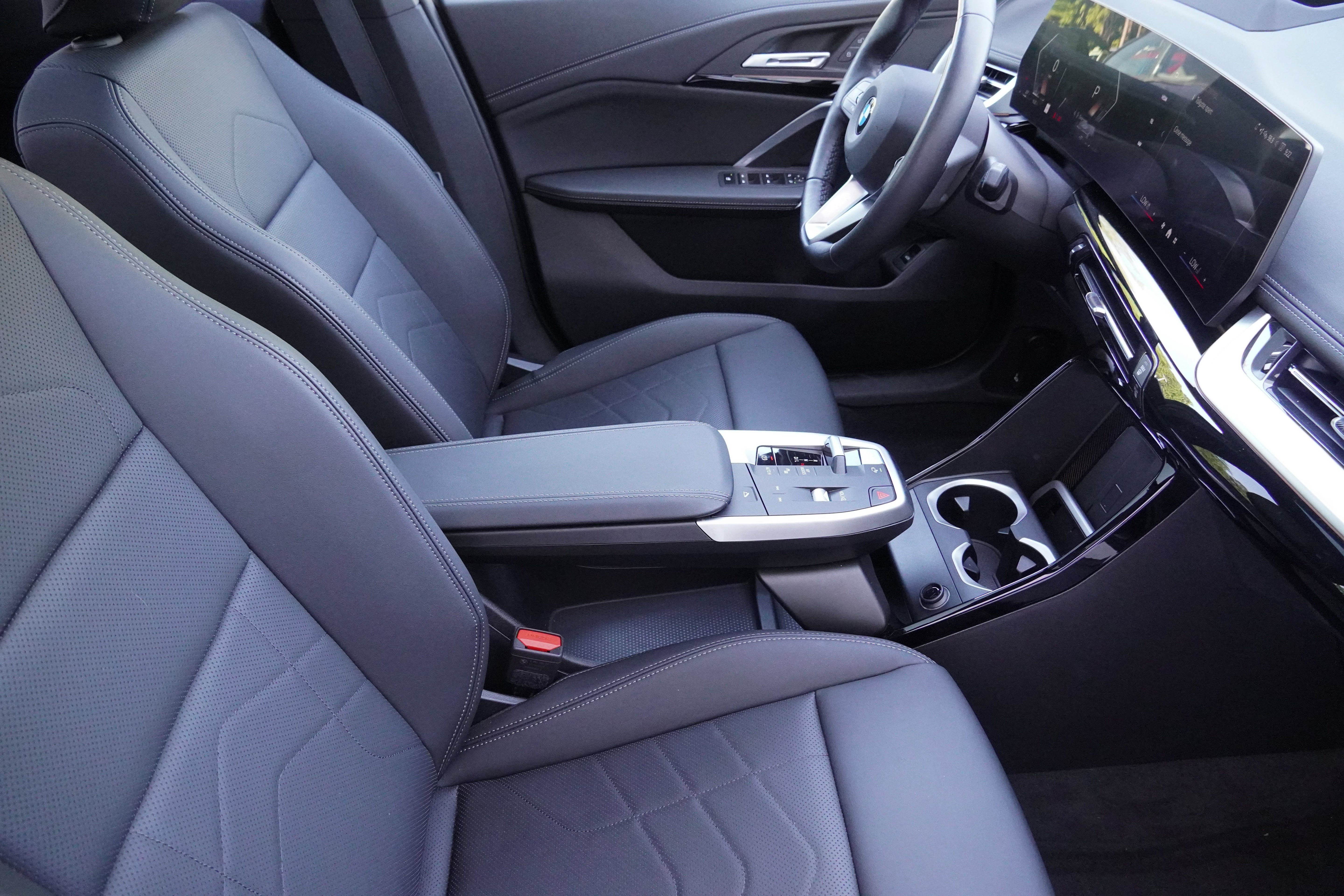 Certified 2025 BMW X1 xDrive28i AWD/4WD image 12