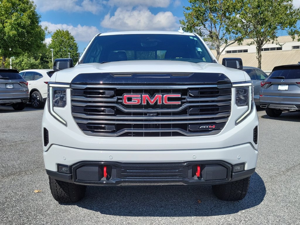 Used 2025 GMC Sierra 1500 AT4 w/ Technology Package AWD/4WD image 2