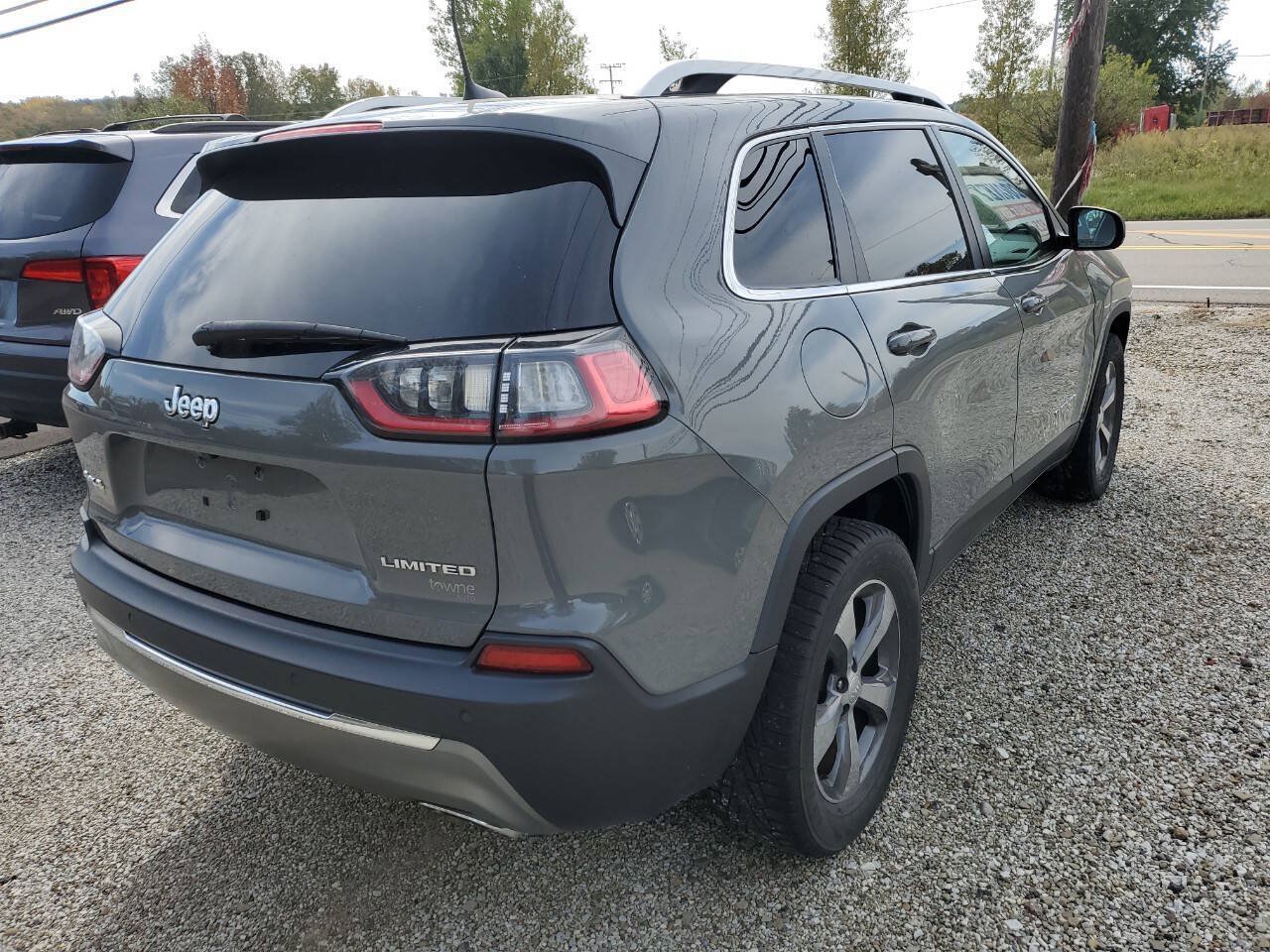 Used 2020 Jeep Cherokee Limited AWD/4WD image 6