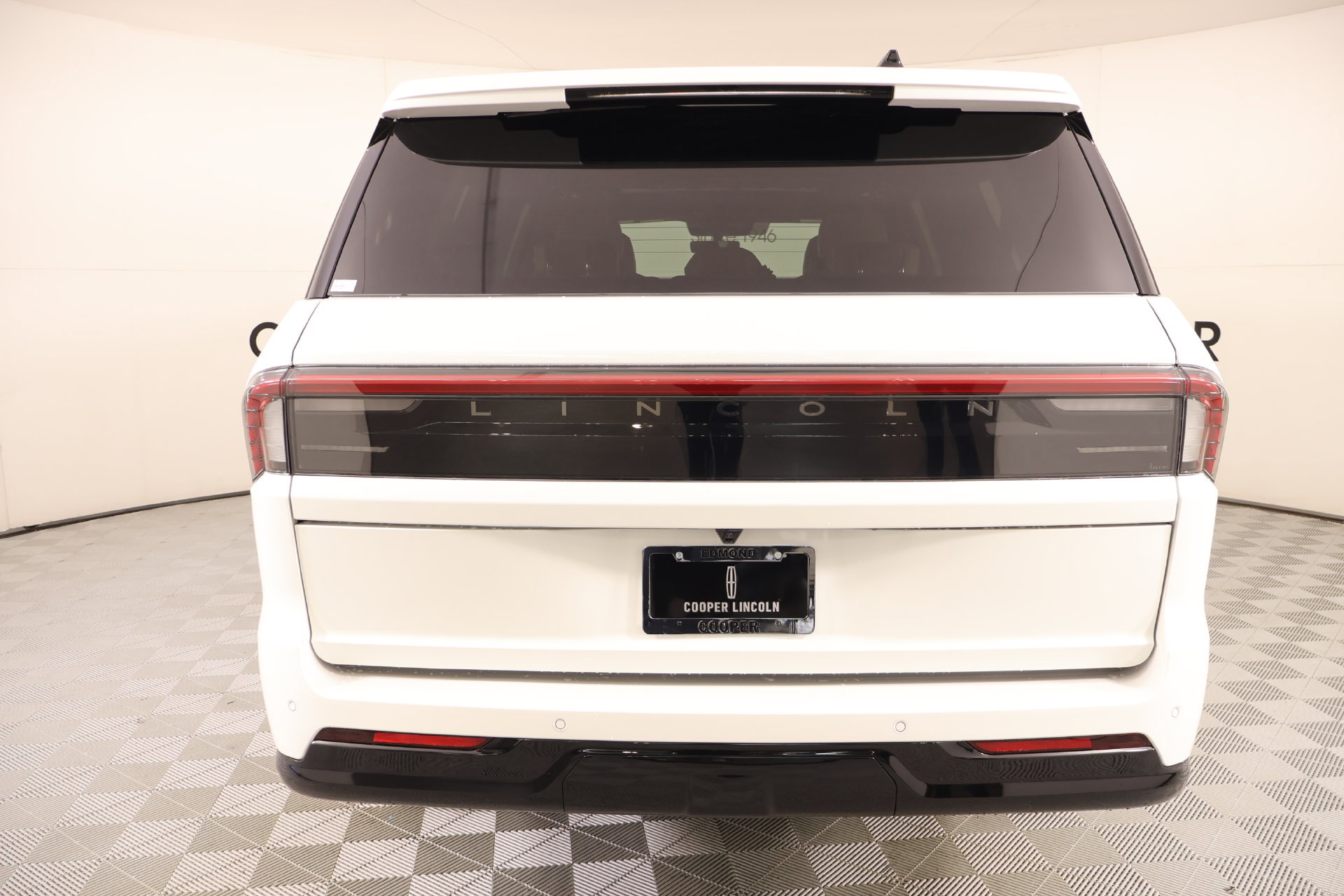New 2027 Lincoln Navigator L Black Label AWD/4WD image 24