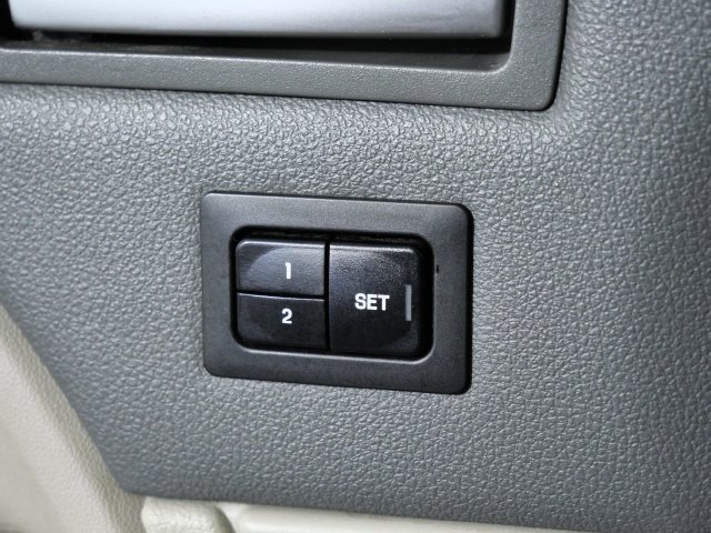 Used 2008 Mercury Sable Premier FWD image 24
