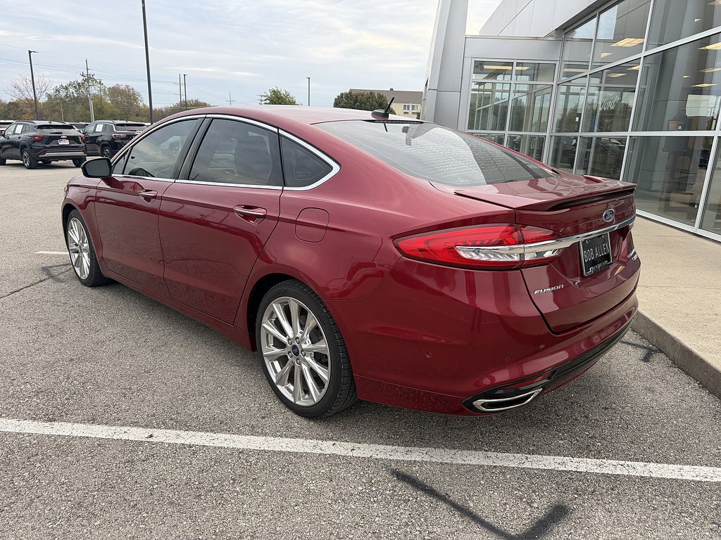 Used 2017 Ford Fusion Platinum FWD image 3