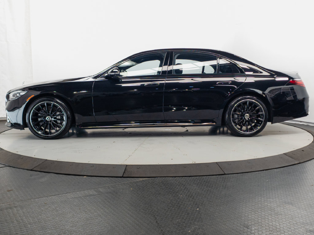Used 2023 Mercedes-Benz S 580 4MATIC Sedan w/ AMG Line image 4