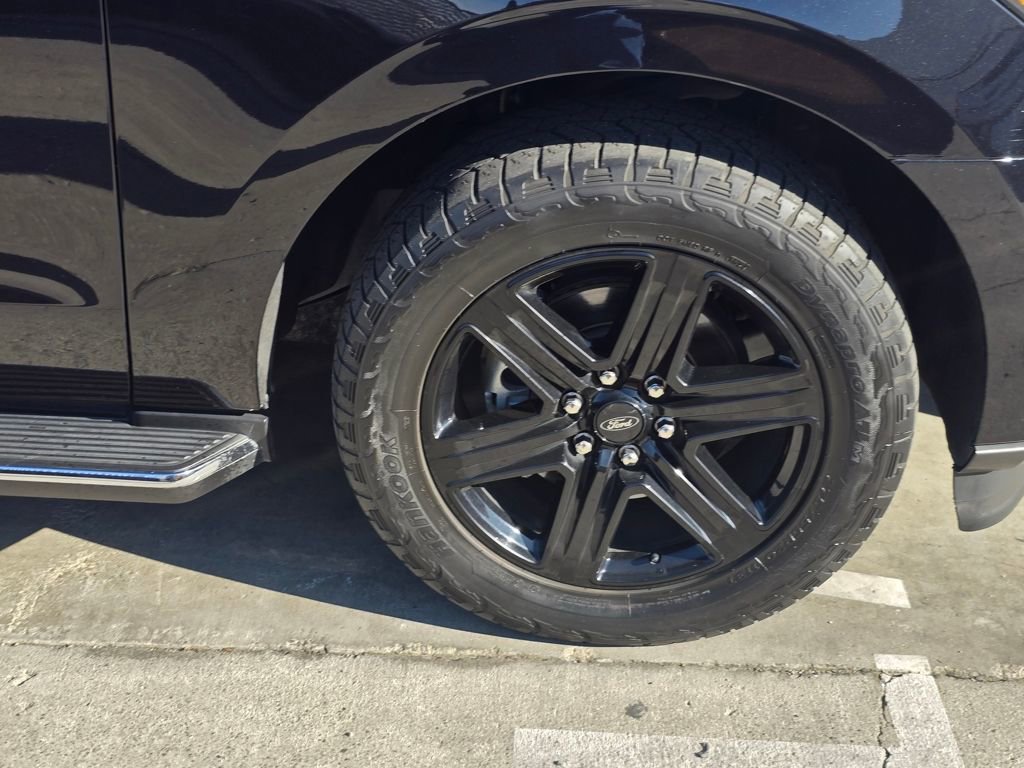 Used 2020 Ford Expedition XLT w/ Equipment Group 202A image 23