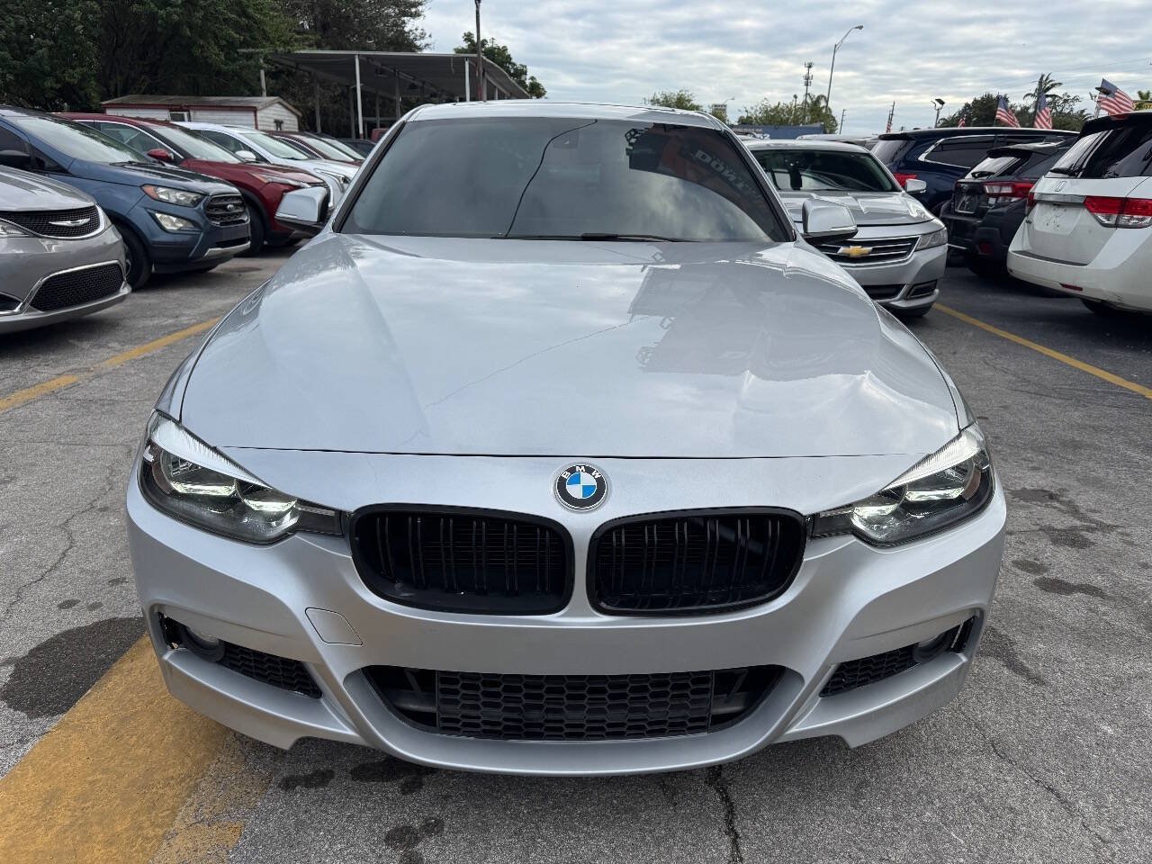 Used 2016 BMW 320i Sedan RWD image 6